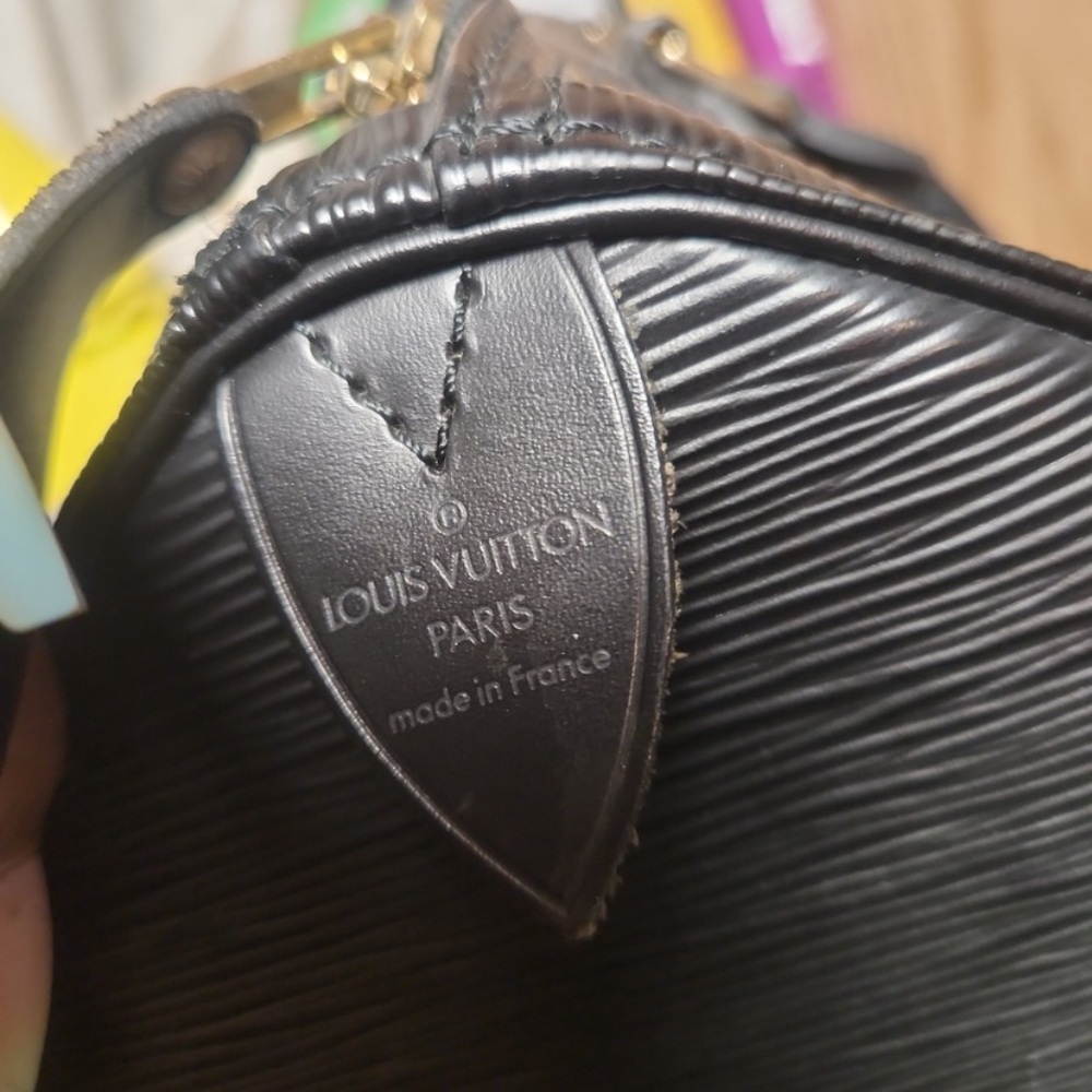 LOUIS VUITTON: Epi black speedy 30 - Picture 11 of 16